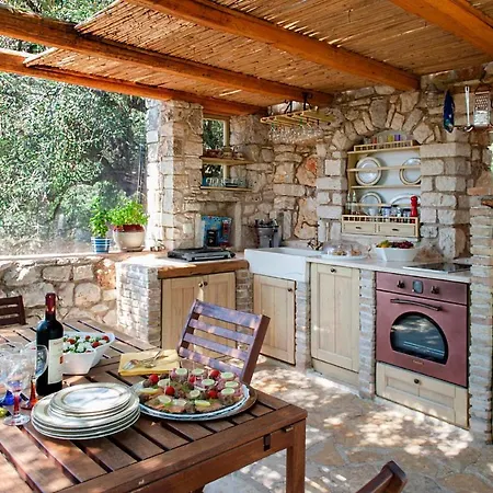Nisaki Sleeps 10 Pool Wifi Villa Nisaki (Corfu)